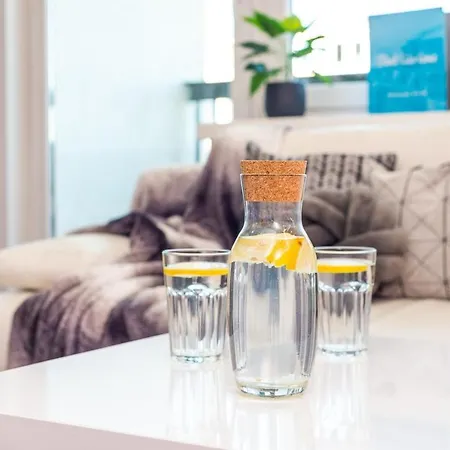 Апартаменты Rent Like - Aleja Solidarnosci 68 *